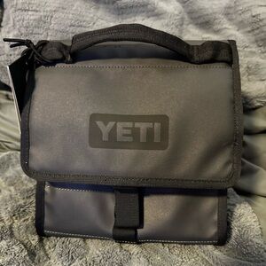 Yeti Black Toiletry/Toiletries Bag - Travel Kit